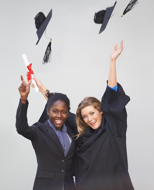 US High School Graduation Rates Reach Record 87% in 2024: New Report