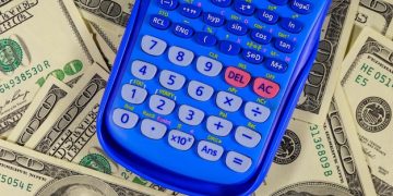 Maximize Your 2025 Tax Refund: A Guide to US Benefits Programs - Cover Image